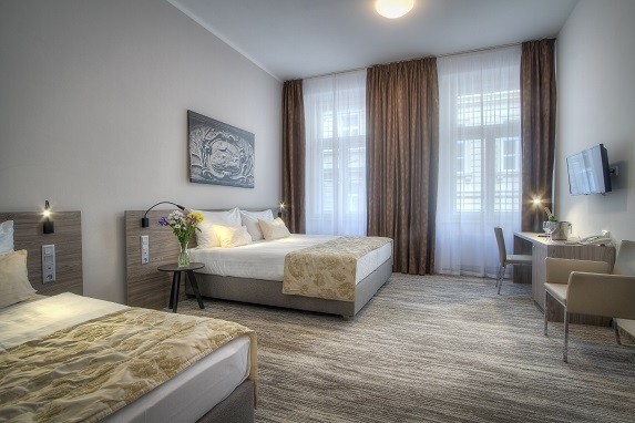 Třílůžkový pokoj | Hotel Páv Praha